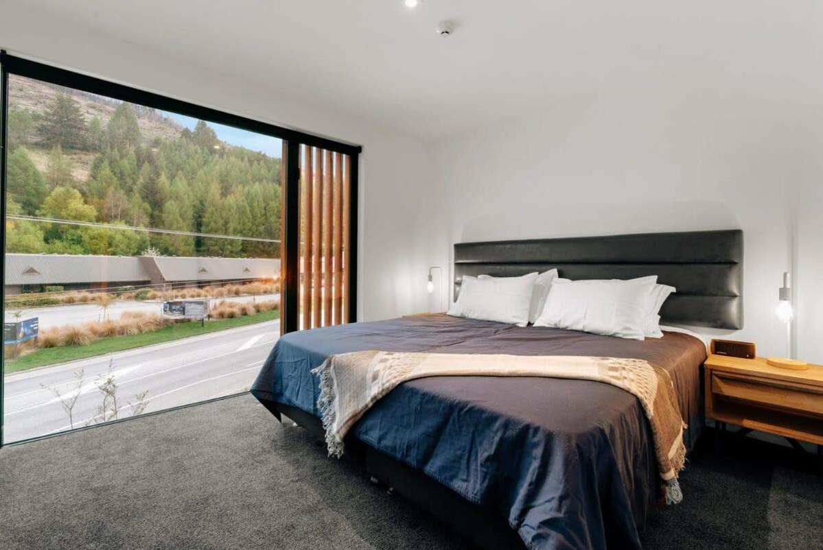 Coronet Base At La Residence Du Parc Queenstown Exterior photo