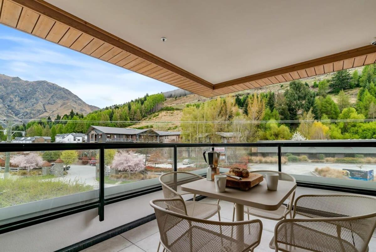 Coronet Base At La Residence Du Parc Queenstown Exterior photo